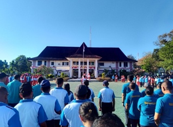 Upacara HUT Mahkamah Agung di PT Kupang